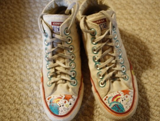 DECORATING My CONVERSE Shoes!!